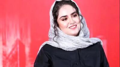  تیپ پاساژ گردی هانیه غلامی و مادر جوانش / مادر دختری خرید رفتن بهترین حس دنیاست