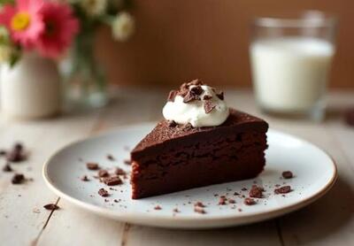  طرز تهیه کیک شکلاتی رژیمی با عسل ؛ شیرینی سالم برای روزهای سرد پاییز و زمستان
