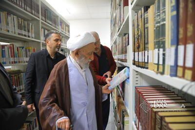  بازدید آیت اله استادی از کتابخانه مرحوم آیت الله خسروشاهی