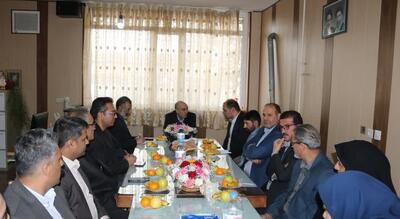  پیشتاز تولید گل شاخه‌بریده با چشمانداز صادرات، نشست تخصصی برای رفع موانع گلخانه‌داران