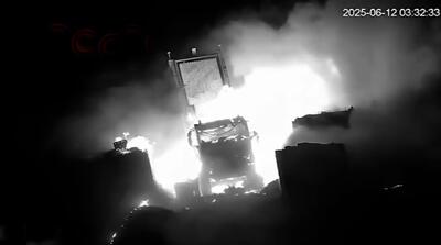  تصاویر تازه لحظه اصابت موشک‌های اسرائیل به پدافند هوایی ایران