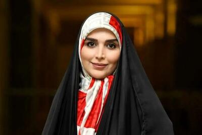  عکس روز| نگاهی به پاریس گردی مژده لواسانی با استایلی عجیب