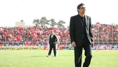  همه در پرسپولیس روزنامه‌ می‌‌خوانند!