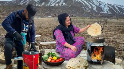  غذای روستایی ایرانی؛ کباب تابه‌ای با پلو در دل طبیعت (فیلم)