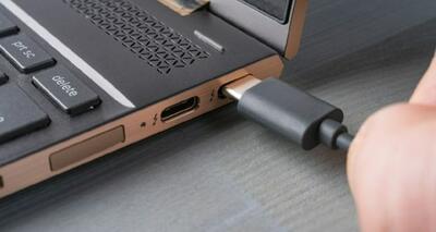  5 چیزی که هرگز نباید به پورت USB لپ‌تاپ خود وصل کنید