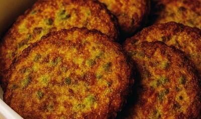  دستور کوکو کرفس فوری و آسون که ترکیبش پر از انرژی و خاصیته : غذای سریع و سالم