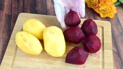  طرز تهیه یک غذای فوق العاده با ترکیب جادویی چغندر و سیب زمینی