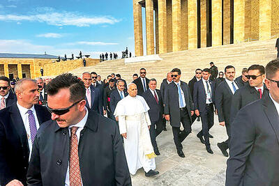  دیپلماسی پاپ در استانبول