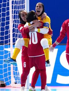  عکس/ لحظه انفجاری شادی بانوان فوتسال ایران در جام جهانی | اقتصاد24