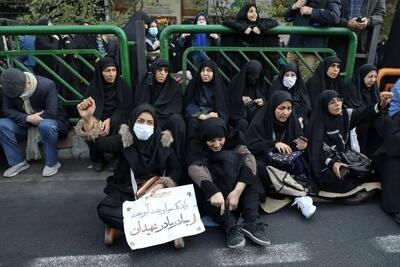  بحران‌سازی از یک عکس؛ چرا تندرو‌ها از روایت واقعی یک شهید می‌ترسند؟ / اگر موضوع حجاب دوباره به خیابان کشیده شود چه کسی بازنده است؟ | اقتصاد24