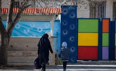  استاندار تهران درباره چرایی تأخیر در اعلام تعطیلی‌ها: باید ابتدا هواشناسی ۹۶ ساعت قبل وضعیت را اعلام کند، سپس دانشگاه علوم پزشکی و محیط زیست نظر کارشناسی بدهند و جلسه تصمیم‌گیری تشکیل شود