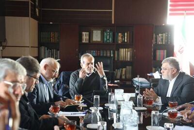  پزشکیان در استانداری تهران حضور یافت