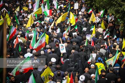  رادیکال‌های چپ و راست مخاطب بودند