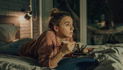  این مواد غذایی را شب‌ها نخورید اگر خواب آرام می‌خواهید!