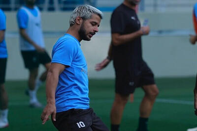  دبل مهدی قایدی مقابل شباب الاهلی در نیمه نخست