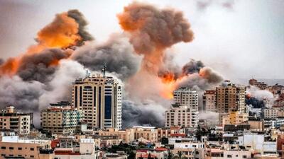  حملات شدید اسرائیل آغاز شد؛ بمباران و گلوله‌باران غزه از هوا، دریا و زمین