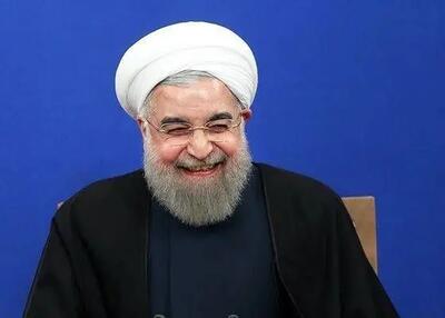  فرهیختگان: روحانی در سایه دوقطبی‌ها