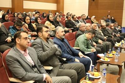  مدیرکل کتابخانه‌های عمومی استان : هویت فرهنگی کشور ایران با جریان ادبیات و شعر پیوند ناگسستنی دارد