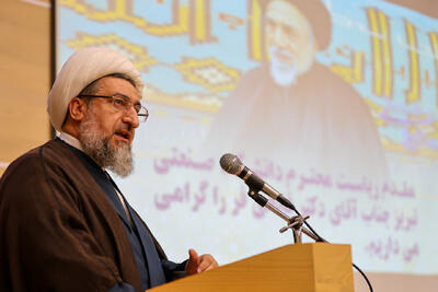  مطهری‌اصل: آیت‌الله میلانی الگویی بی‌نظیر برای حوزه‌های علمیه است