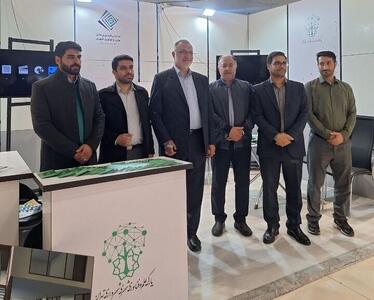  بازدید شهردار تهران از نمایشگاه دستاوردهای شرکت‌های دانش‌بنیان
