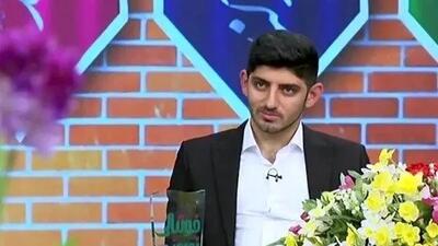  فیلم / نگاهی به  مراسم عروسی منحصربه‌فرد مهدی ترابی، بازیکن تیم تراکتور / جشنی با دیزاین تصاویر حاج قاسم و خواندن شعر حماسی در وصف سردار سلیمانی ...