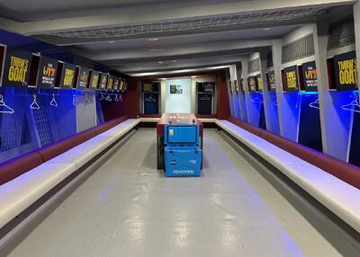  نایب قهرمان دنیا در رختکن ایران بود (عکس)