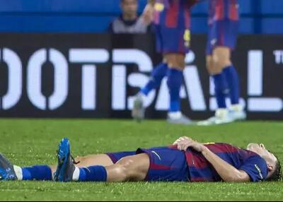  بارسلونا از وسط به دو نیم شد!