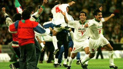  موضوع انشا: 8 آذر 1376