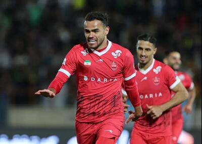  اوستون اورونوف رکورد ایمون زائد را قبل از دربی شکست