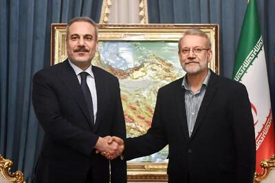  دیدار وزیر خارجه ترکیه با علی لاریجانی