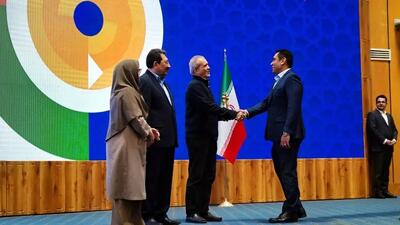  دریافت گواهینامه «واحد نمونه کشوری در کنترل کیفیت» توسط کشت و صنعت تکدانه