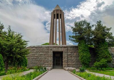  ابن‌سینا و سیاستمداران دغل