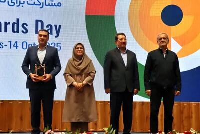  دریافت گواهینامه «واحد نمونه کشوری در کنترل کیفیت» توسط کشت و صنعت تکدانه