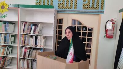  مدیرکل کانون پرورش فکری آذربایجان غربی:۱۰۰ عنوان کتاب برای کودکان نابینا و کم‌بینا در خوی عرضه شد