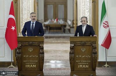  عراقچی در نشست خبری مشترک با فیدان: در آینده نزدیک شاهد گشایش سرکنسولگری ایران در شهر وان خواهیم بود/ رژیم صهیونیستی نقشه‌های بزرگ‌تری برای بی ثباتی در منطقه دارد/ وزیر خارجه ترکیه: در مورد پرونده هسته‌ای همچنان در کنار ایران خواهیم بود