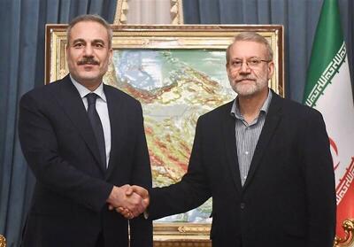  دعوت رسمی وزیر خارجه ترکیه از علی لاریجانی برای سفر به آنکارا