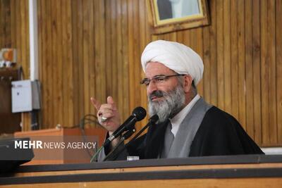  امام جمعه سمنان: مدارس بهترین ظرفیت برای جهاد تبیین و رفع شبهات هستند