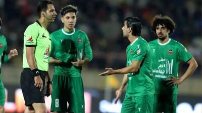  فیلم حمله حادثه‌ساز به ماشین داور مسابقه شمس‌آذر و پرسپولیس