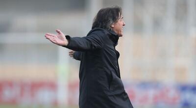  سقوط ستاره ساپینتو در چاله صدای مرد پرتغالی را درآورد