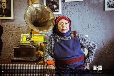  در گذر زمان/عکس خانوادگی و عاشقانه ثریا قاسمی و شوهرش به همراه فرزندان