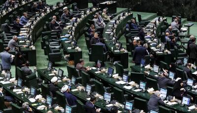  مجلس: دولت سهمیه سوخت را به کارت‌های‌ بانکی منتقل کند