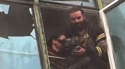  تصاویر آتش‌نشانی که فداکاری‌اش دیده شد