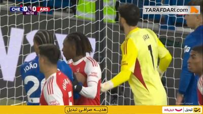  باز هم با ارسال از روی نقطه کرنر، اما این بار به ضرر آرسنال! گل تروو چالوبا به آرسنال (چلسی 1-0 آرسنال)
