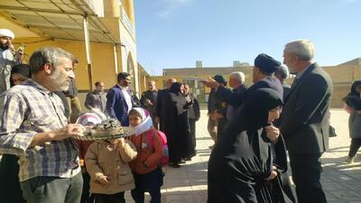  گزارش تصویری از اعزام کاروان از شهر گهرو به مشهد مقدس