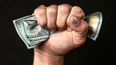  رکورد تاریخی دلار شکسته شد! قیمت دلار امروز دوشنبه ۱۰ آذر ۱۴۰۴ | اندیشه قرن