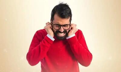  چرا خودمان را می‌زنیم تا درد را تسکین دهیم؟ مکانیسم مغز در خاموش کردن درد با درد دیگر