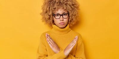  یک بار برای همیشه «نه گفتن» را یاد بگیرید: 6 شاه کلید برای گفتنِ نه!