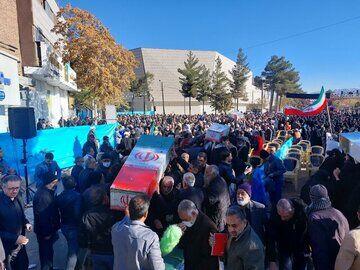  طعنه سنگین روزنامه فرهیختگان به تندروها: به خودشان اجازه می‌دهند جای خدا بنشیند/ برای شهدای دفاع ملی 12 روزه هم تعیین تکلیف می کنند