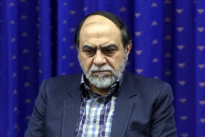  رحیم‌پور ازغدی: باید آمریکا را در دوردست درگیر کرد نه در مرزهای خودمان/ درگیری آمریکا در کارائیب بهتر از تنش در خلیج فارس است