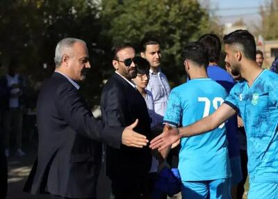  خیبر خرم آباد به چمن مصنوعی رفت